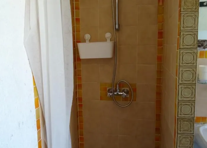 Privee Dans Provencale בית אירוח *