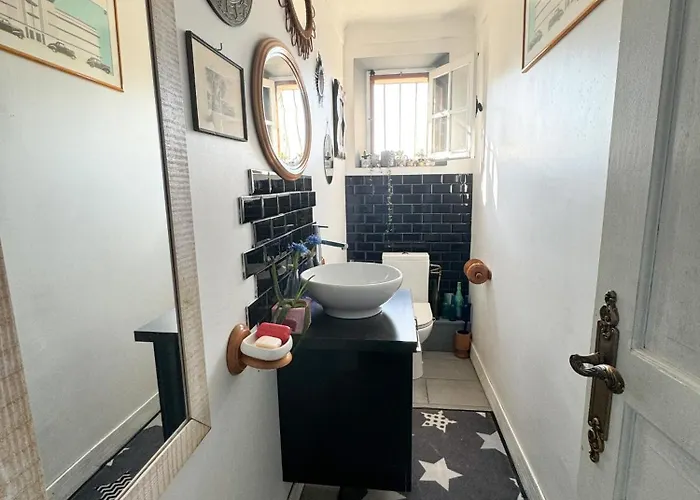 Privee Dans Provencale * Σαιν-Τροπέ